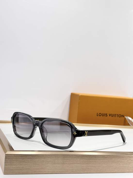 Picture of Louis Vuitton Sunglasses _SKUfw76989984fw